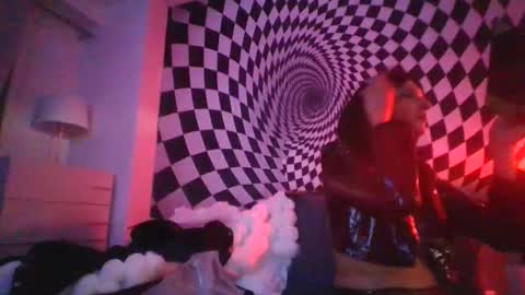 Snapshot of latex4grandpa chatting on 04-12-26, 04:17 latex4grandpa online show from 04-12-26, 04:17