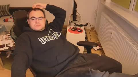 latexboy893 online show from 12-22-25, 05:54