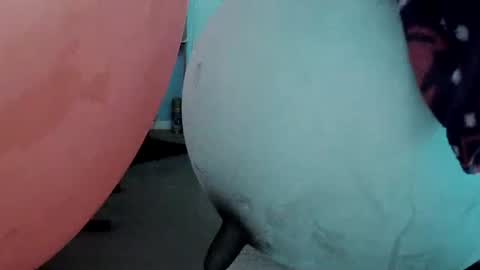 latexchris77 online show from 01-27-25, 09:55