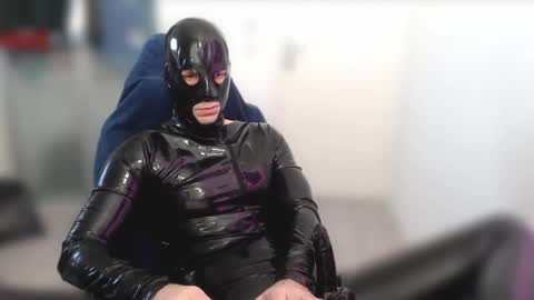 Rubber and Latex online show from 12-16-25, 09:58