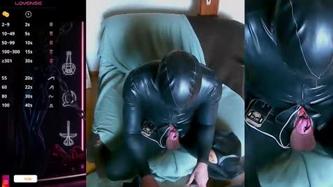 Snapshot of latexfashionfetish chatting on 03-30-26, 01:12 latexfashionfetish online show from 03-30-26, 01:12