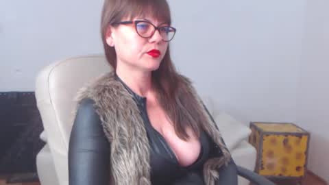 Jade online show from 02-12-25, 09:33