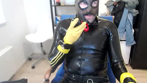 latexslaafboy online show from 02-06-25, 08:18