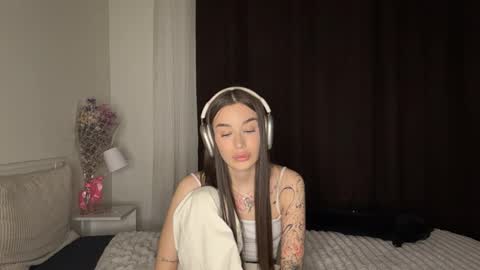 Liza online show from 04-01-26, 05:32