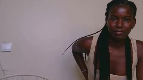 Snapshot of latiffaah_xx chatting on 02-10-26, 12:53 latiffaah_xx online show from 02-10-26, 12:53