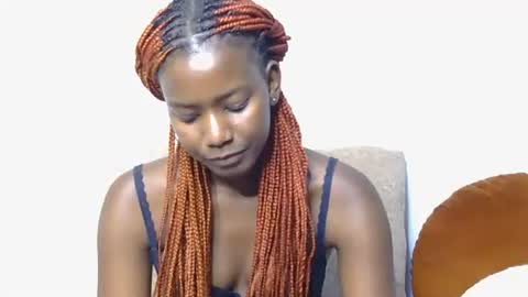 Snapshot of latiffaah_xx chatting on 03-12-26, 11:16 latiffaah_xx online show from 03-12-26, 11:16