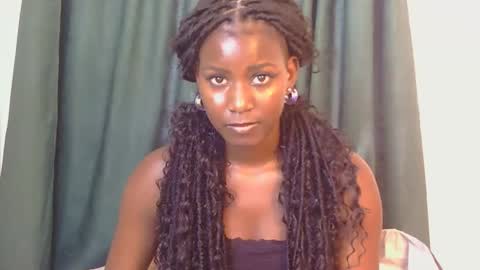 Snapshot of latiffaah_xx chatting on 03-23-26, 11:36 latiffaah_xx online show from 03-23-26, 11:36