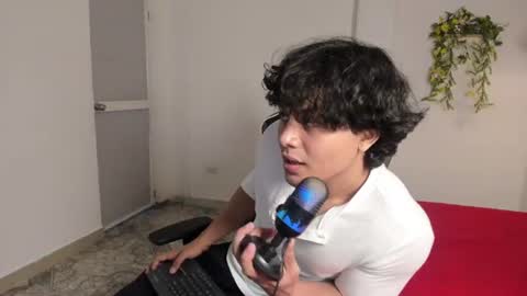 latin_beastx online show from 06-18-26, 08:24