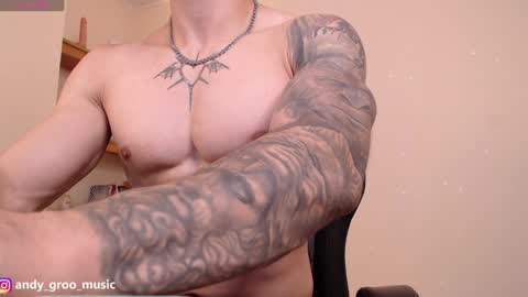 latin_green_eyes_ online show from 01-11-25, 01:16