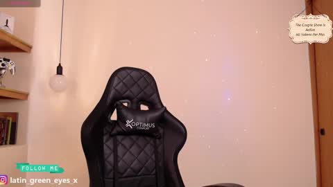 latin_green_eyes_ online show from 02-17-25, 12:38