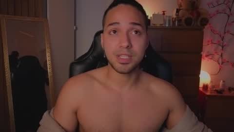 Snapshot of latin_luxury_i chatting on 03-13-26, 06:20 Free OF online show from 03-13-26, 06:20