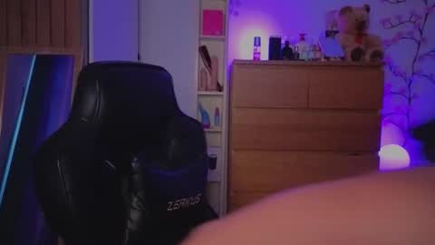 Snapshot of latin_luxury_i chatting on 03-20-26, 09:47 Free OF online show from 03-20-26, 09:47