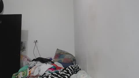 M E G A N  online show from 12-11-24, 08:18