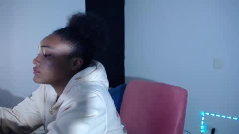 karen online show from 09-23-25, 02:47