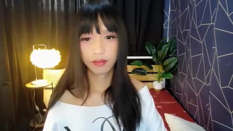 Snapshot of latina_andrea chatting on 03-17-26, 02:16 latina_andrea online show from 03-17-26, 02:16