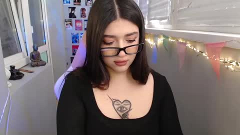 miiiiiiaaaa online show from 03-06-25, 12:19