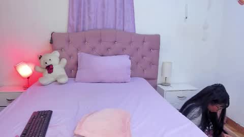 Martina online show from 11-14-25, 08:46