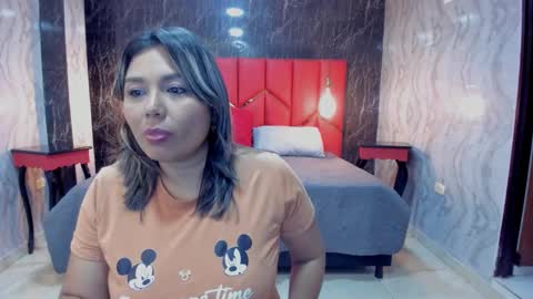 EMMA   online show from 11-17-25, 02:34