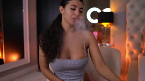 Latina online show from 06-17-26, 06:09