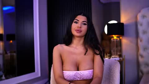 Latina online show from 06-26-26, 06:12