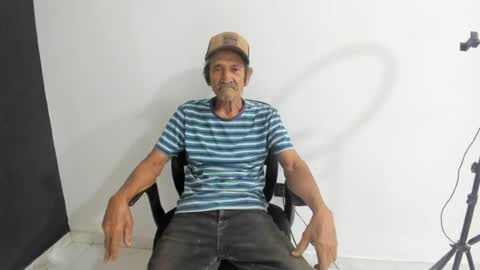 latinaroom178878 online show from 07-14-26, 12:46