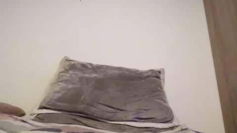 latinhardfuker1980 online show from 02-15-25, 03:20