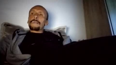 latinhardfuker1980 online show from 02-19-25, 08:12