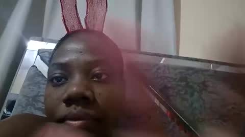 Snapshot of latinhoney487 chatting on 03-25-26, 01:22 Latinhoney487 online show from 03-25-26, 01:22