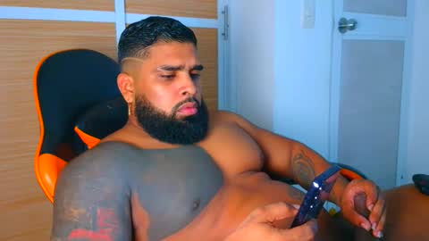 Snapshot of latinhot202423 chatting on 10-24-25, 09:22 blackBear online show from 10-24-25, 09:22