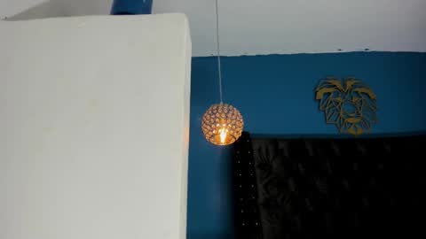 Zeus online show from 03-12-25, 09:55