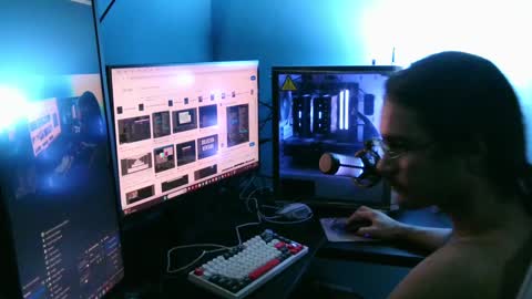 Snapshot of latinincognito chatting on 12-15-24, 10:18 latinincognito online show from 12-15-24, 10:18