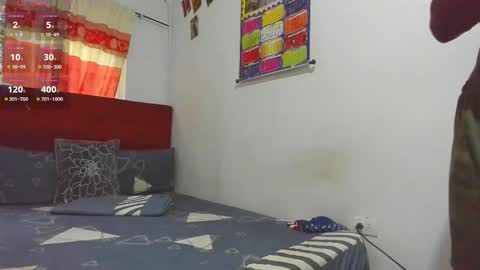    online show from 03-25-26, 12:00