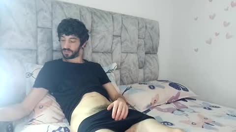 Snapshot of latinlustandfrenchkiss chatting on 05-24-26, 08:47 latinlustandfrenchkiss online show from 05-24-26, 08:47
