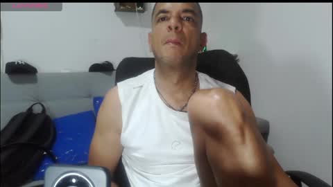 latinmartin254 online show from 05-01-26, 03:22