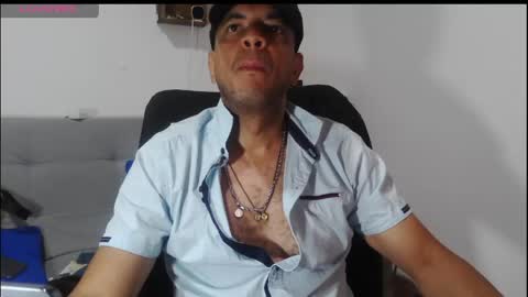 latinmartin254 online show from 05-02-26, 03:06