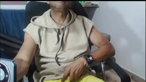 latinmartin254 online show from 05-05-26, 01:35