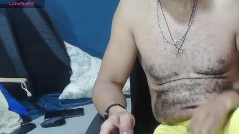 latinmartin254 online show from 05-12-26, 01:58