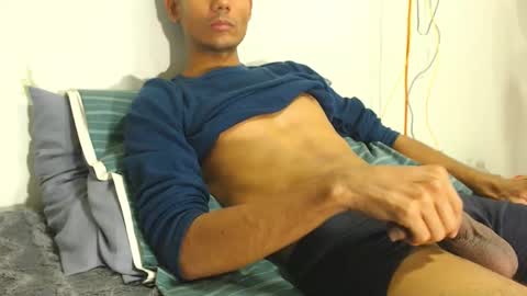 Snapshot of latinmilker chatting on 01-17-25, 07:05 Andy online show from 01-17-25, 07:05