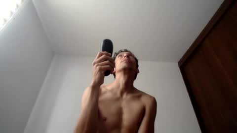 Snapshot of latinndexter chatting on 07-17-26, 12:01 DEXTER online show from 07-17-26, 12:01
