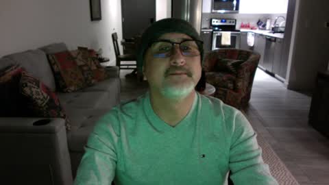 Snapshot of latinnous chatting on 12-02-24, 12:09 QS - INDEPENDENT MODEL online show from 12-02-24, 12:09