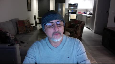 Snapshot of latinnous chatting on 12-25-24, 03:29 QS - INDEPENDENT MODEL online show from 12-25-24, 03:29