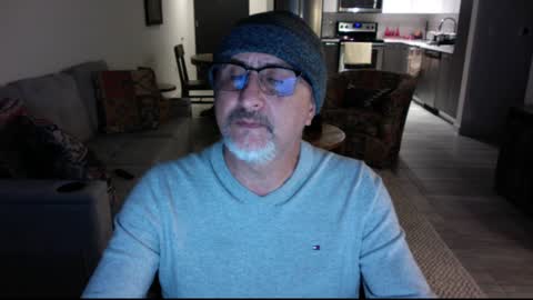 Snapshot of latinnous chatting on 12-27-24, 07:08 QS - INDEPENDENT MODEL online show from 12-27-24, 07:08