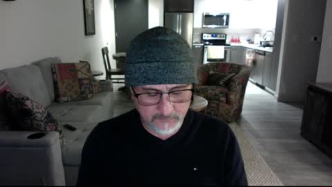 Snapshot of latinnous chatting on 12-29-24, 04:27 QS - INDEPENDENT MODEL online show from 12-29-24, 04:27