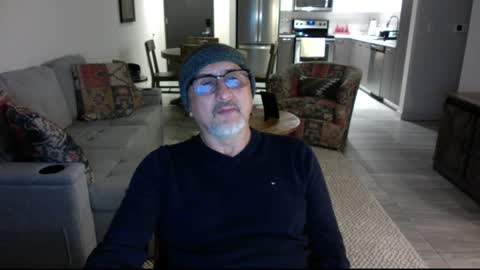 Snapshot of latinnous chatting on 12-30-24, 02:09 QS - INDEPENDENT MODEL online show from 12-30-24, 02:09