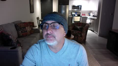 Snapshot of latinnous chatting on 01-17-25, 02:08 QS - INDEPENDENT MODEL online show from 01-17-25, 02:08