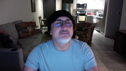 Snapshot of latinnous chatting on 01-18-25, 02:36 QS - INDEPENDENT MODEL online show from 01-18-25, 02:36