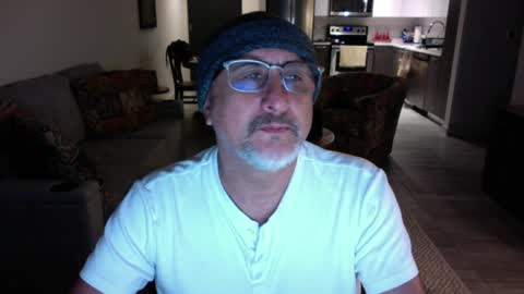 Snapshot of latinnous chatting on 01-27-25, 03:04 QS - INDEPENDENT MODEL online show from 01-27-25, 03:04