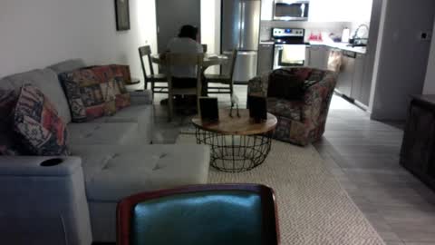 Snapshot of latinnous chatting on 02-05-25, 02:08 QS - INDEPENDENT MODEL online show from 02-05-25, 02:08