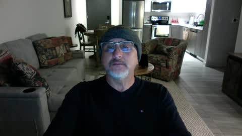 Snapshot of latinnous chatting on 02-09-25, 01:44 QS - INDEPENDENT MODEL online show from 02-09-25, 01:44