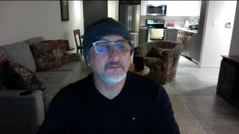 Snapshot of latinnous chatting on 02-10-25, 01:24 QS - INDEPENDENT MODEL online show from 02-10-25, 01:24